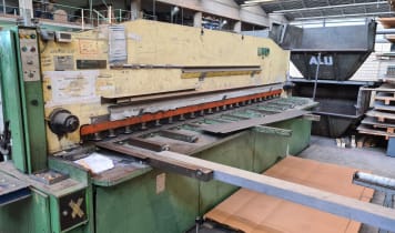 LVD MV40/5,25 4050/5,25 Guillotine Shear LVD MV40/5,25 4050/5,25 Guillotine Shear