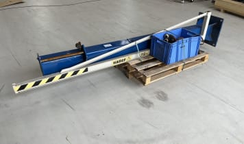 HADEF Column-mounted slewing crane