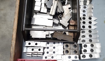 Various clamping jaws Various clamping jaws