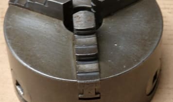 3 jaw chuck 3 jaw chuck