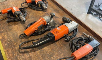 Stock d'outils électriques d'occasion