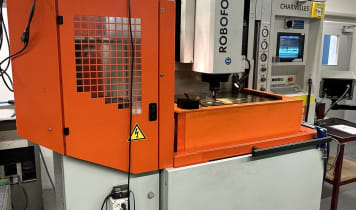 CHARMILLES ROBOFORM 35P die-sinking EDM machine CHARMILLES ROBOFORM 35P die-sinking EDM machine