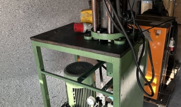 Punching machine Punching machine