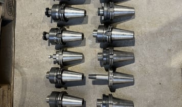 Lot SK 50 holders Lot SK 50 holders