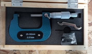 FREUTEK SDM0050 Outside Micrometers 25-50mm x 0,01 FREUTEK SDM0050 Outside Micrometers 25-50mm x 0,01