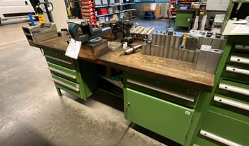 PFEIFFER workbench with contents