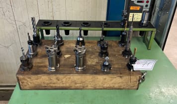 Lot SK 40 tool holders Lot SK 40 tool holders