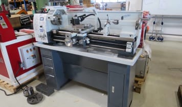 UWM 320 x 900 Vario/DRO Center lathe