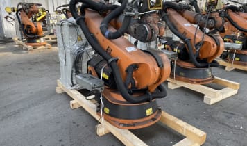 KUKA VKR 210 R2700 Industrial robot