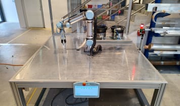 UNIVERSAL ROBOTS UR 5-e Industrial Robot with Controller