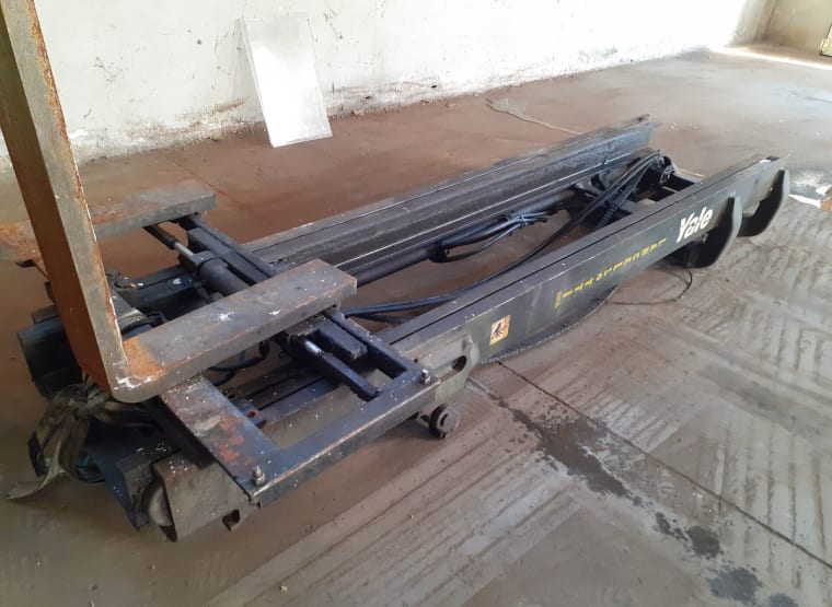YALE Forklift mast