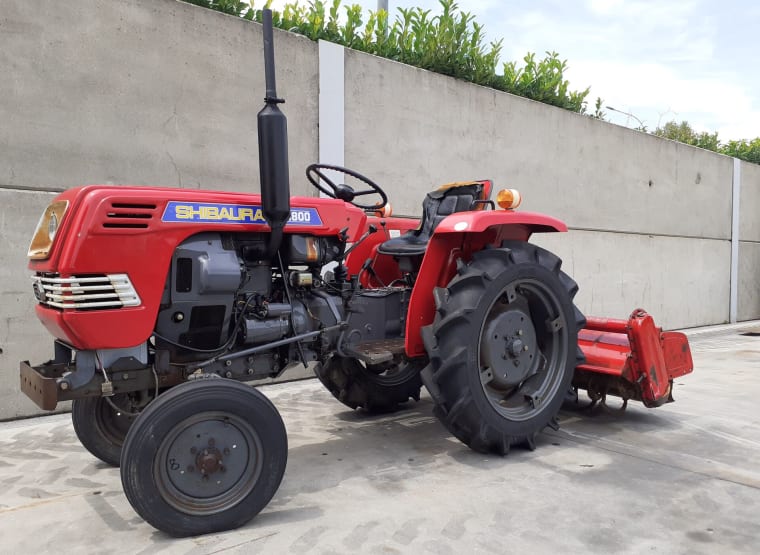 SHIBAURA 1800 Agricultural Traktor 4x2