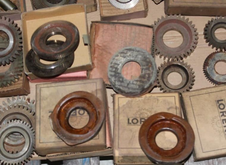 approx. 155 pieces Gear cutting wheels/cutting knives