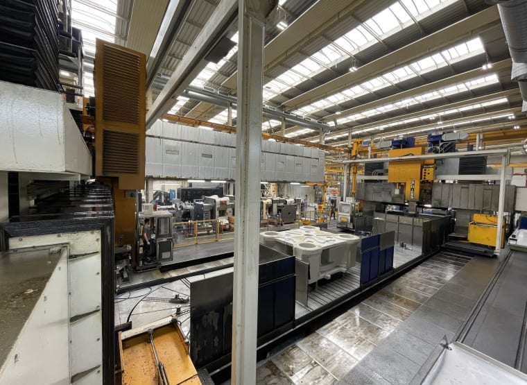 SCHIESS 18000x4500mm Portal Milling Machine in Gantry design with integrated rotary table
