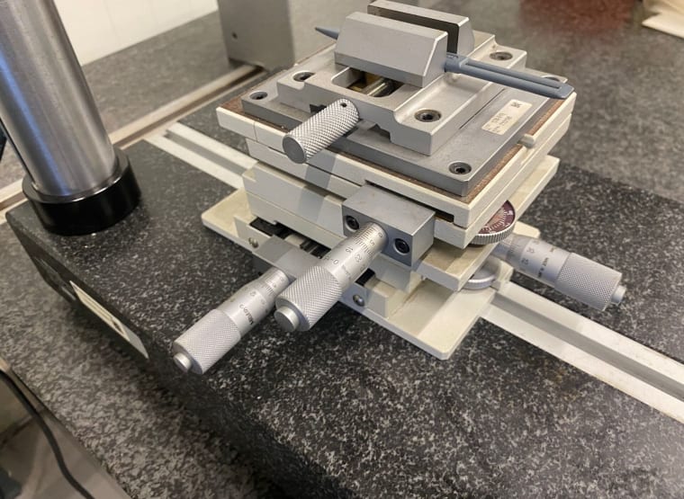 MITUTOYO SJ400 Portable Surface Roughness Tester buy used