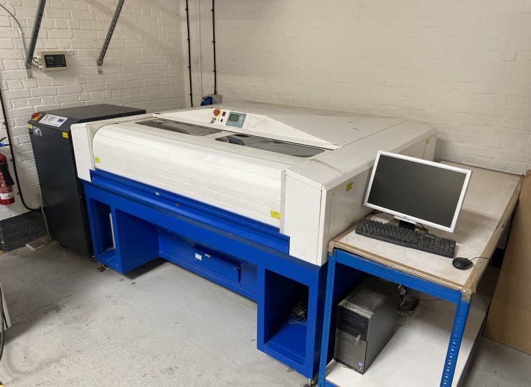 Machine de découpe laser et de gravure CTR TMK 15 Co2
