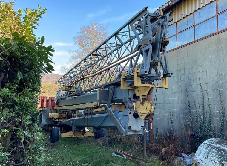 Grue de chantier COMEDIL CBR 23