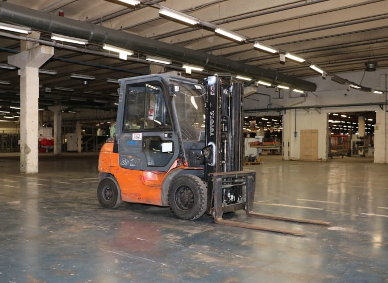 TOYOTA 42-7 FGF 25 Gas Forklift 2,5 t