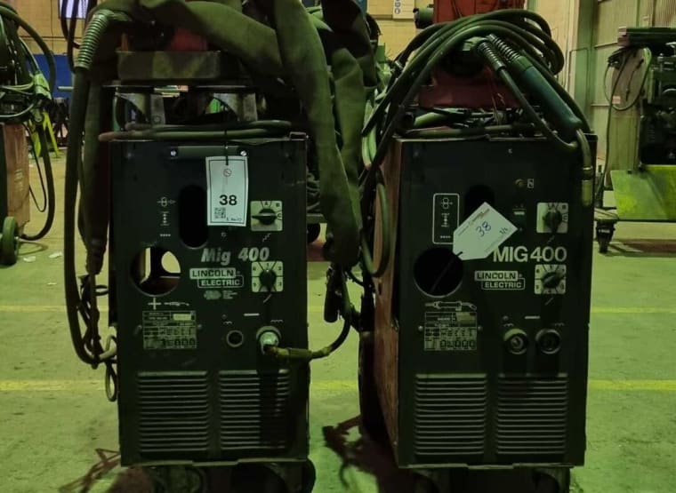 LINCOLN ELECTRIC Mig 400 Welding machine