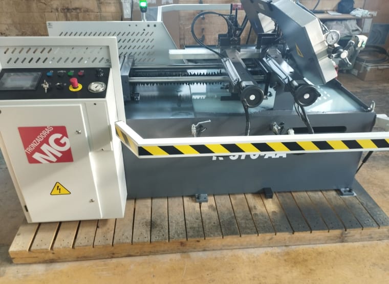 TRONZADORAS K-370-AA CNC fém szalagfűrész