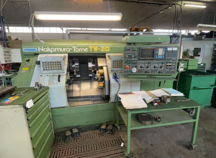 Torno CNC NAKAMURA-TOME TW-20 MM