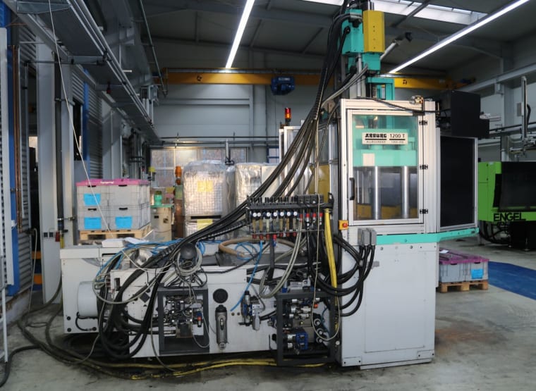 Mașină de formare prin injecție ARBURG ALLROUNDER 1200T 1300-350 Rotary Transfer