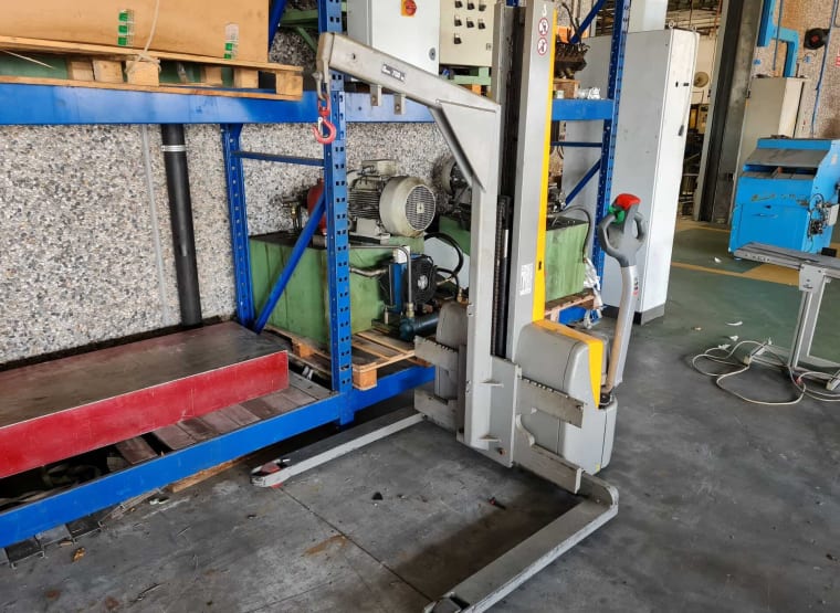 JUNGHEINRICH EMB10 električni paletni voziček