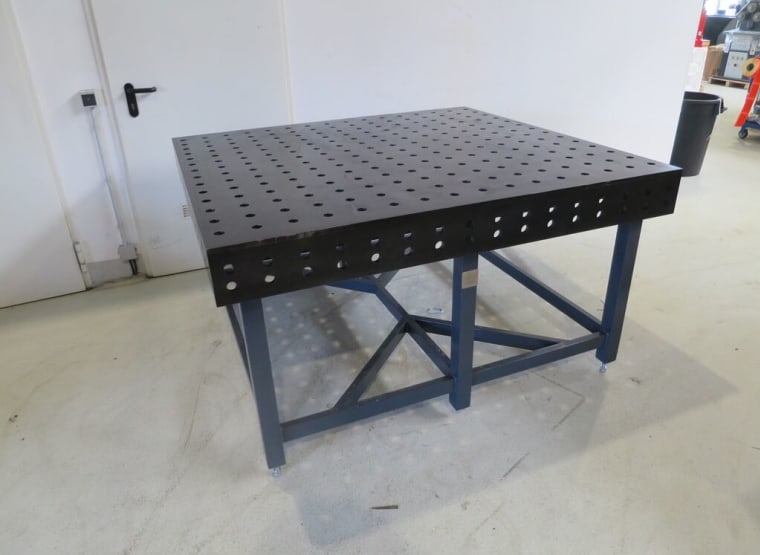 WMT P-1590 x 1490 Welding table