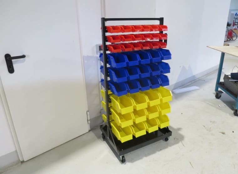 WMT Typ 90 Shelving system