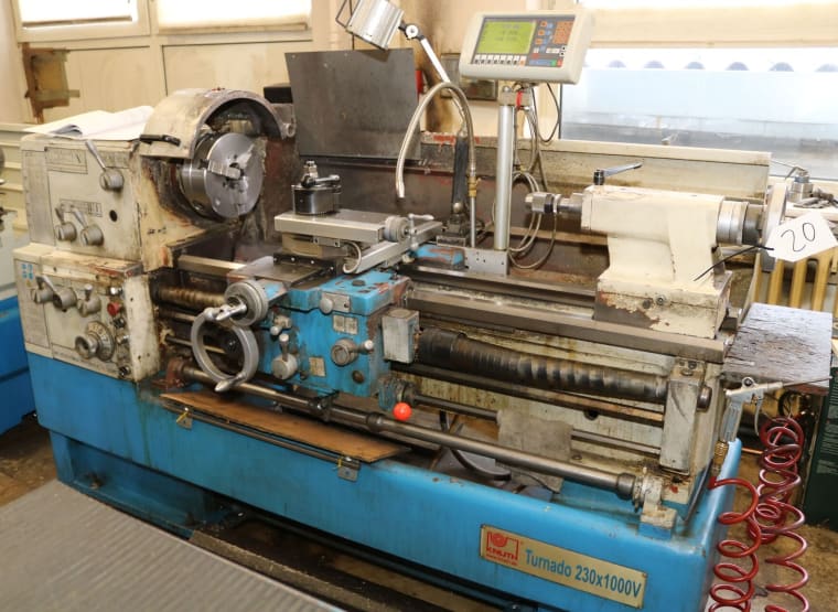 KNUTH TURNADO 230x1000 V Univerzalna stružnica
