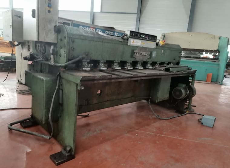 PERROT 2002 Guillotine shears