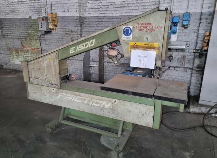 FRICTION E 1500 Függőleges fém szalagfűrész