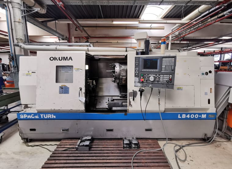OKUMA LB 400-M CNC soustruh