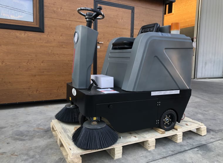 KASTER WE-1350 Electric Sweeper
