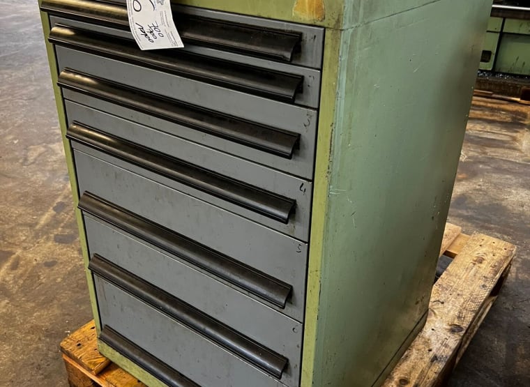 BOTT Werkstattschrank mit Inhalt