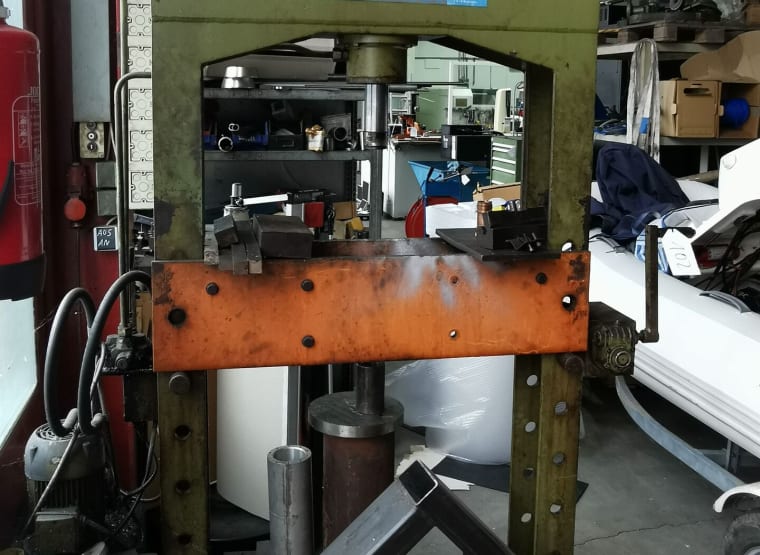 KIMM 12050 hydraulic press