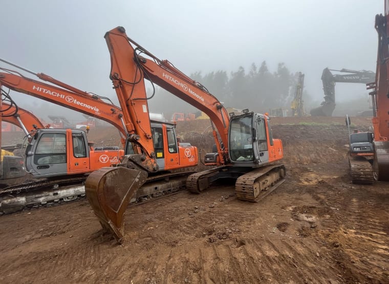 HITACHI ZX130 Bager