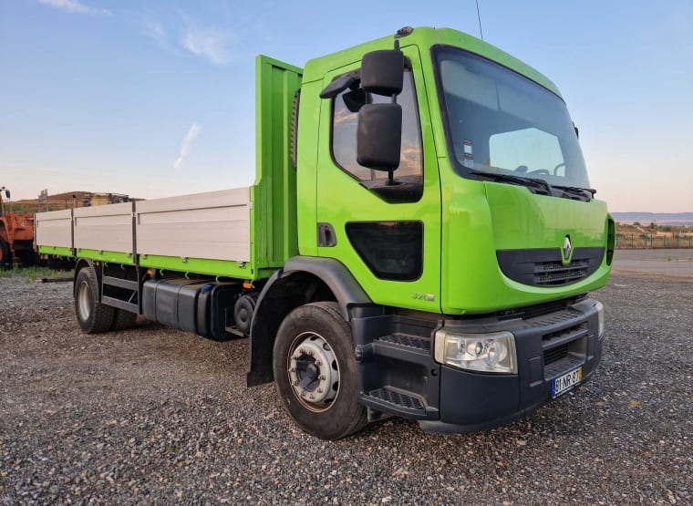 Camion RENAULT 320 DXi