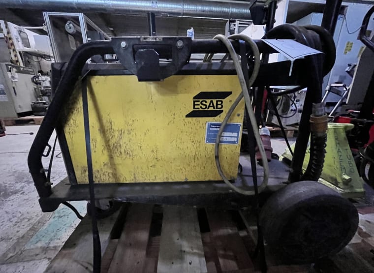 ESAB MIG L3001i Welding Machine