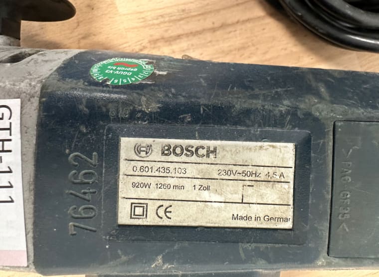 BOSCH GDS 30 Highperformance rotary impact wrench 1 inch
