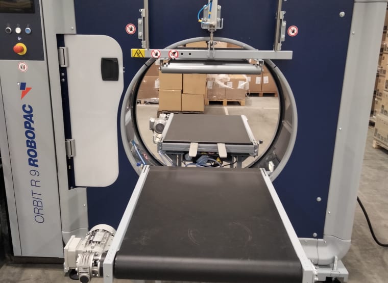 Machine horizontale d'emballage ROBOPAC ORBIT R9-250
