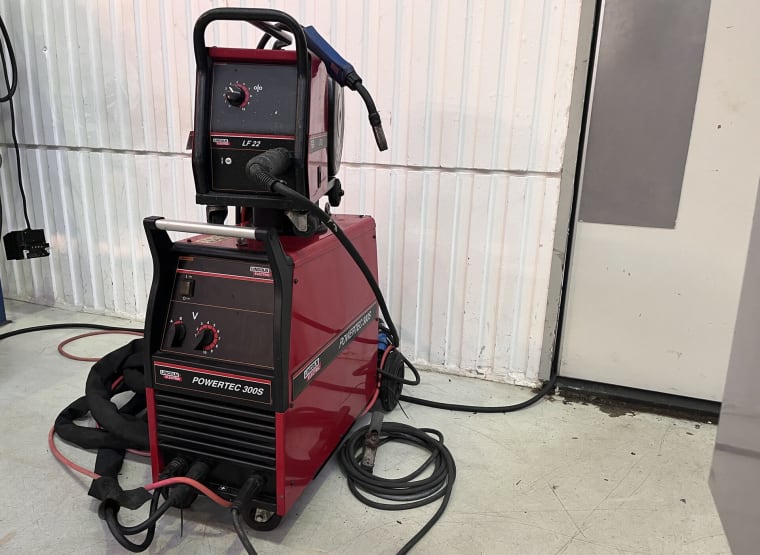 LINCOLN ELECTRIC PowerTec 300S Mobile Welding Machine