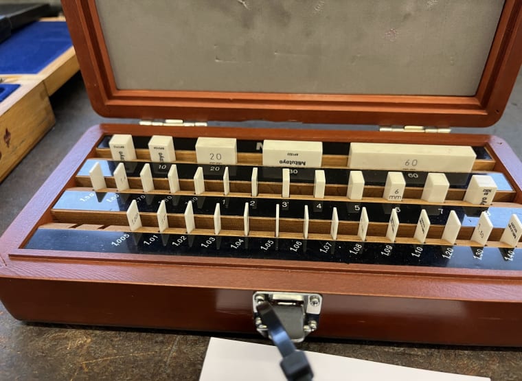 MITUTOYO Gauge block box покупайте б/у