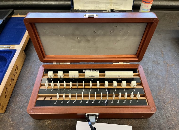 MITUTOYO Gauge block box покупайте б/у