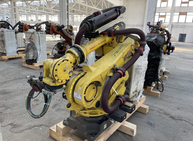 FANUC R 2000iB 210F Industrial Robot buy used