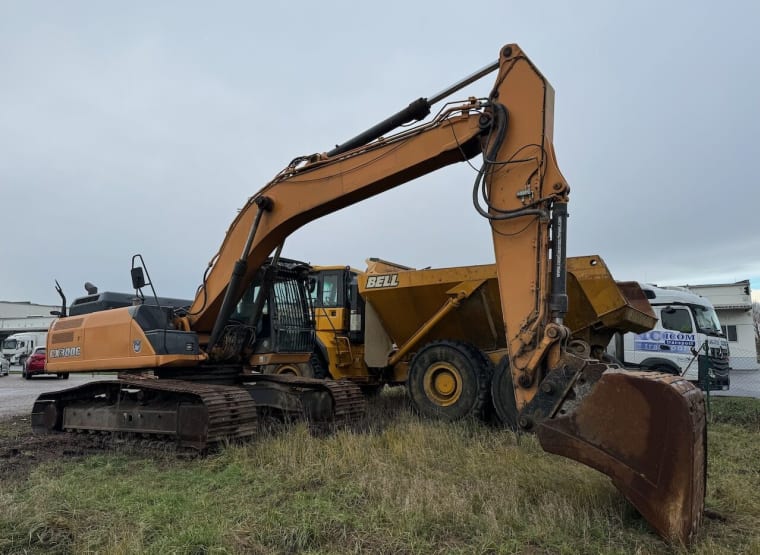 CASE CX300C Crawler excavator