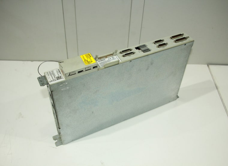 SIEMENS 6SN1123-1AB00-0HA1 6SN1118-0DH21-0AA1 Simodrive - Leistungsmodul