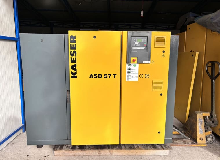 Compressor de parafuso ASD 57 T daKAESER com secador de ar integrado