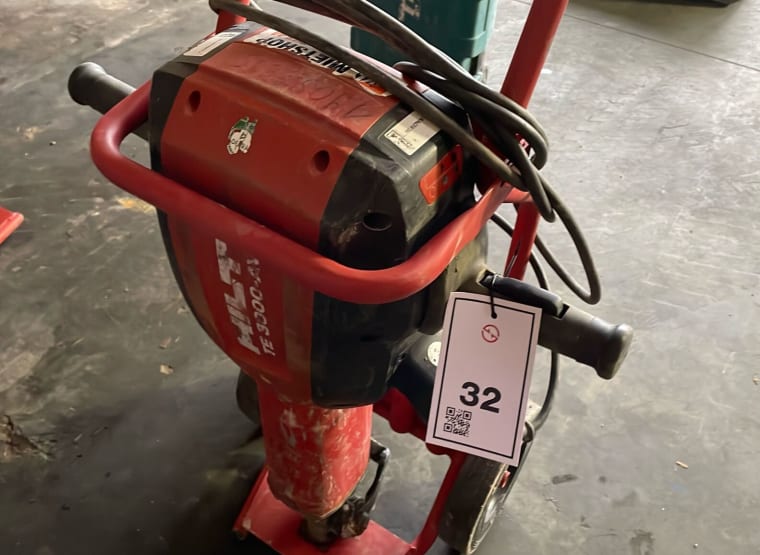 HILTI TE 3000 AVR demolition hammer buy used