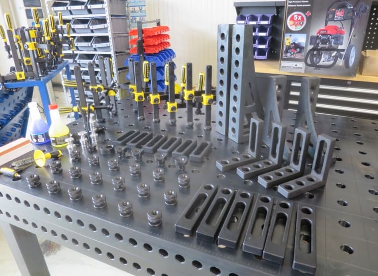 Welding table outlet accessories